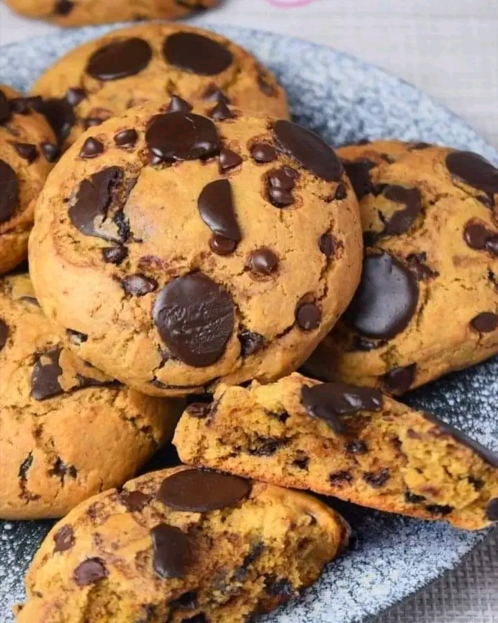 CHOCO CHIPS GINGER COOKIES